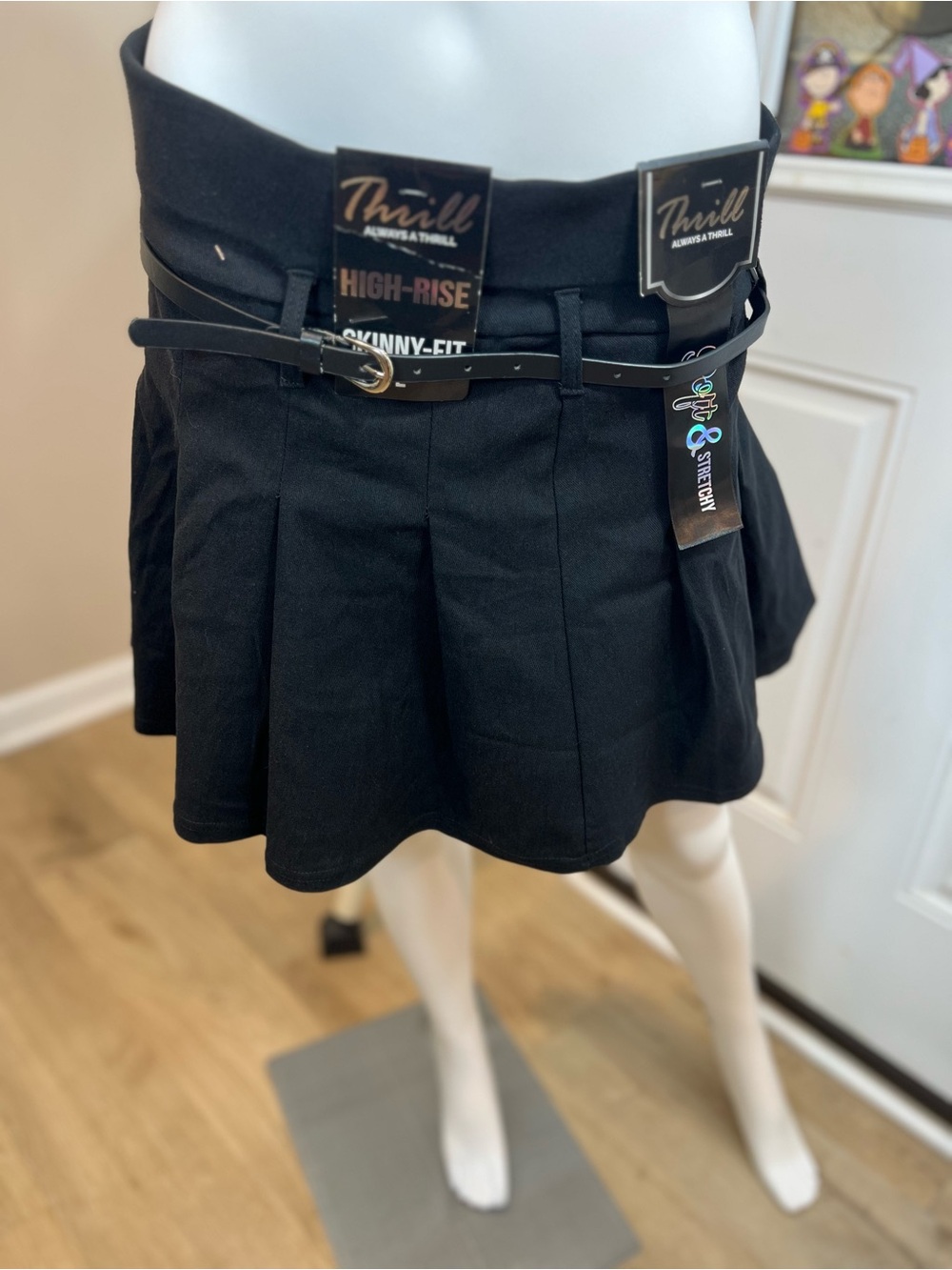Thrill Black High-Rise Pleated Mini Skirt with Skinny Belt